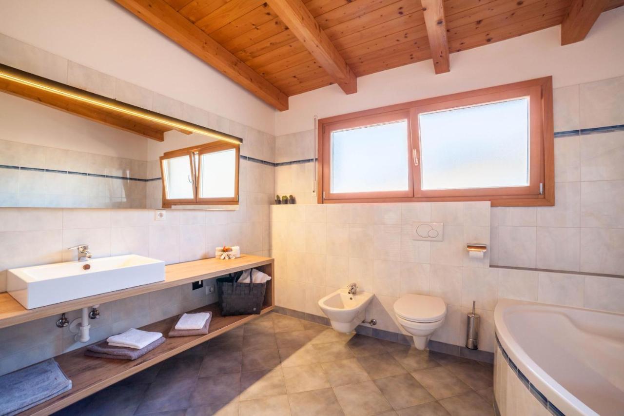 Oberegghof Ferienwohnung Hahnenkamm Rifiano Exterior photo